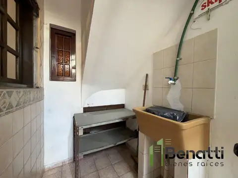 PH tipo dúplex 3 amb. c/dos patios y dos baños en San Justo