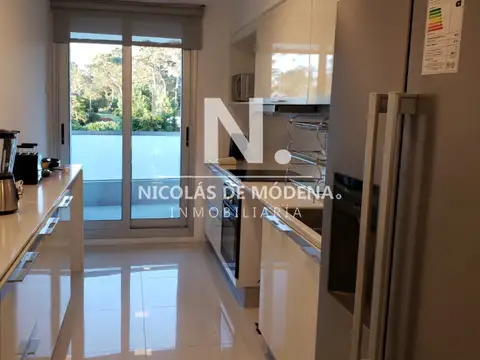 Departamento 4 ambientes con 3 baños