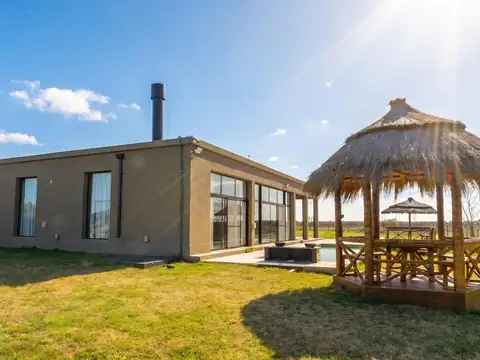 Casa en Venta en Las Calandrias, USD 210.000