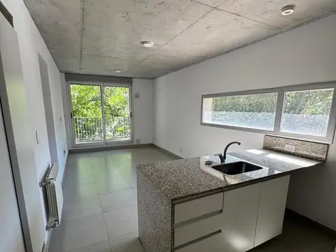 SAN LORENZO  al 2300