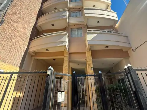 DEPARTAMENTO APTO A CREDITO 2 AMB CON BAULERA LANUS OESTE!