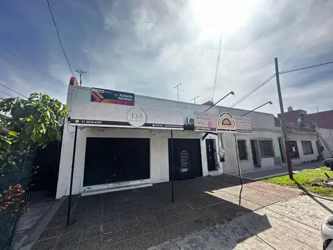 VENTA CASA 3 AMBIENTES JARDIN TERRAZA 2 LOCALES LANUS OESTE