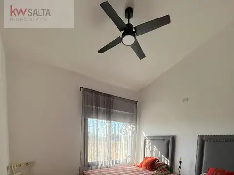 Casa 3 ambientes con 2 baños