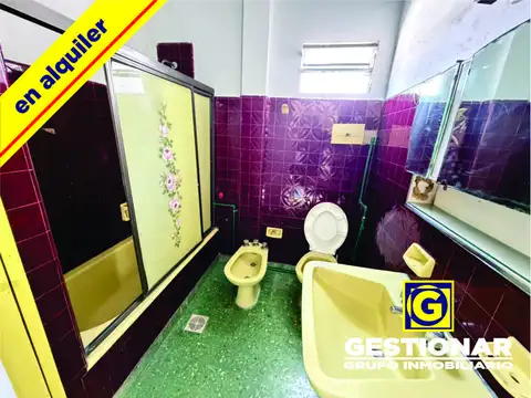 Depto Tipo Casa en Alquiler en Valentin Alsina, $ 550.000