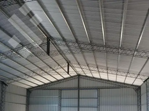 En venta, Galpon de 450 m2 cubiertos, en Parque industrial Centenario