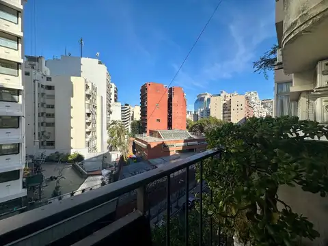 Juncal 600
