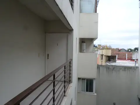 Departamento en Alquiler en Munro, $ 650.000