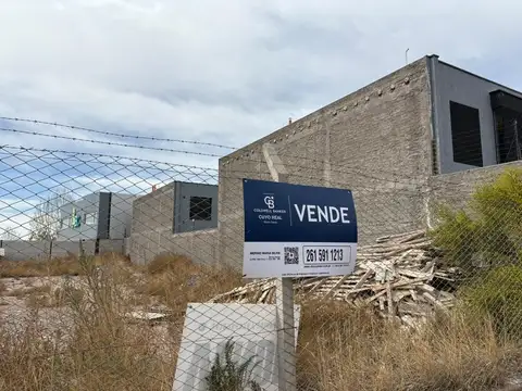 Terreno apto PH en Luzuriaga