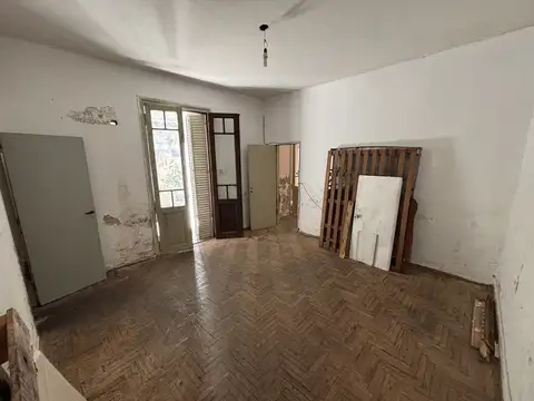 Casa en Venta en Liniers, USD 230.000