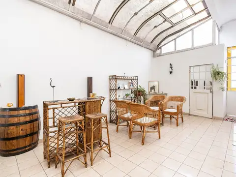 Venta casa con jardin, piscina, parrilla