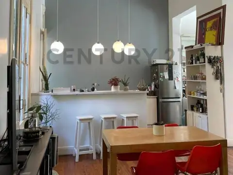 Cachimayo 300, Piso 1