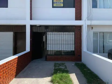 Duplex de 2 dormitorios - Asfalto - Amplio - Con renta