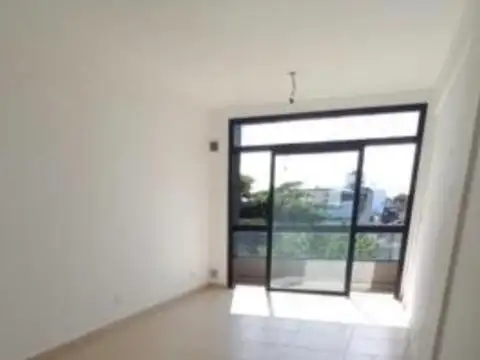 Departamento en Alquiler en El Palomar, $ 590.000