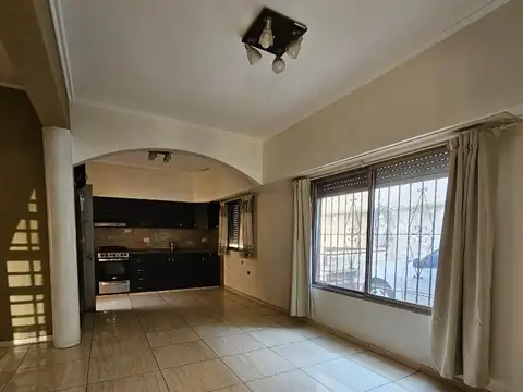 casa de 5 ambientes + galpón venta en block