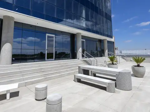 Oficina en Venta en Guillermo E Hudson, USD 450.000
