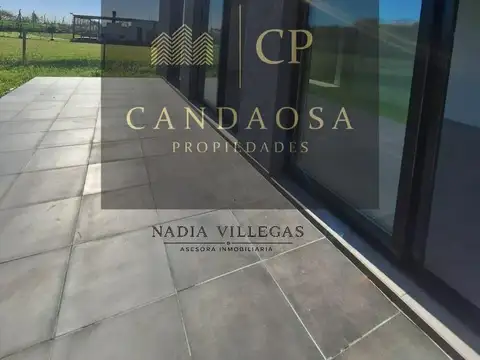 NEV. Casa 4 ambientes en San Sebastian - area 11