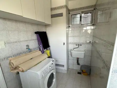 Departamento 6 ambientes con 3 baños