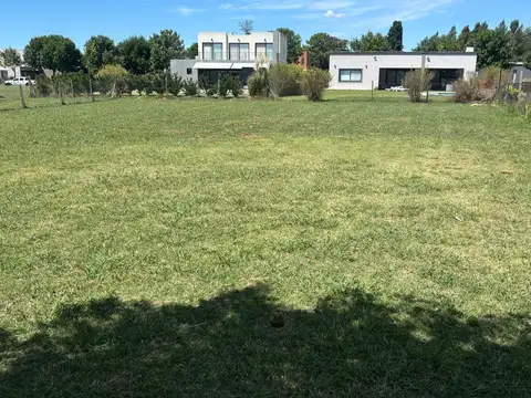 Terreno en Venta en Countries y Barrios Cerrados en Pilar, USD 60.000