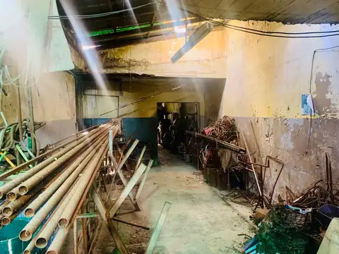 Galpon en Venta 9  mts Frente