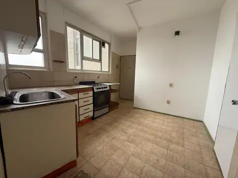 Departamento 4 ambientes con 3 baños