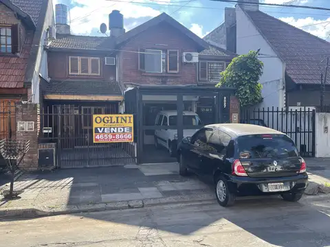 MUY LINDO DUPLEX DE  3 AMBIENTES CON COCHERA , PATIO Y LAVADERO INDEPENDIENTE
