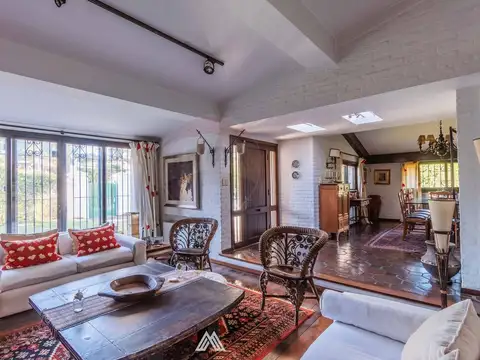 Casa en Venta en Carrasco , USD 1.060.000