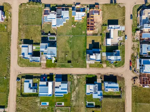 VENTA LOTE TERRENO B° LAS ACACIAS