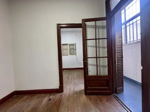 SARMIENTO  al 2700