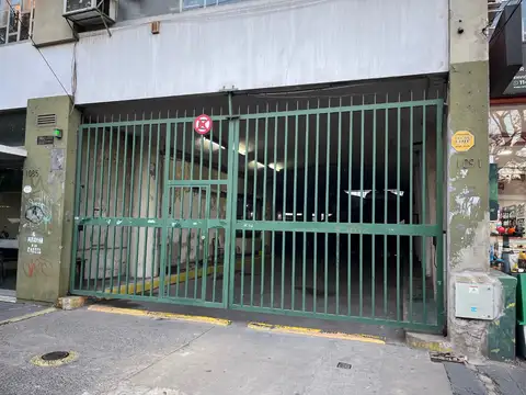 COCHERA SUBTERRANEA EN PLENO ADROGUE