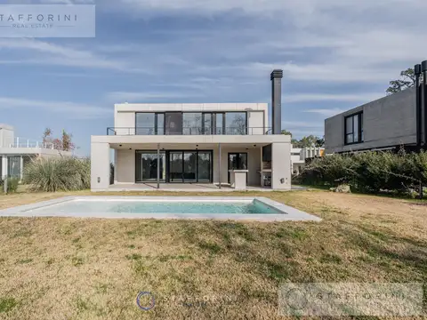 Casa en Alquiler de 3 dormitorios