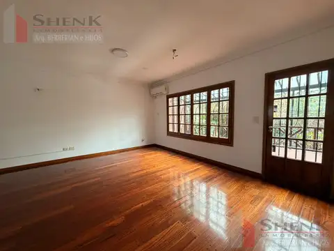 Casa en Alquiler de 4 dormitorios