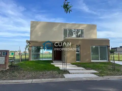 Casa en Venta en Pilar Del Este, USD 260.000