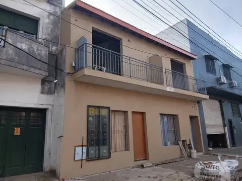 Monoambiente  divisible con patio propio de 7 m2