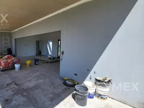 Casa 4 ambientes venta Los Juncos a estrenar