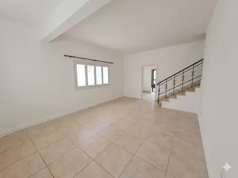 ALQUILER CASA ESQUINA SAN JOSE 3 DORM