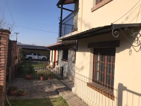 Exc.casa vta 6 dorm pileta gge Av Colombia al 300
