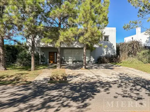 Casa a la venta en Talar Del Lago II, Bancalari
