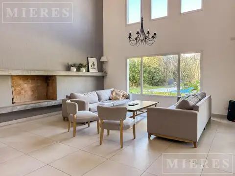 Casa en Venta al Suroeste