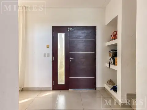Casa en Venta en Talar Del Lago II, USD 515.000