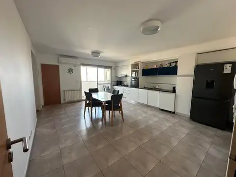 Departamento 6 ambientes con 2 baños