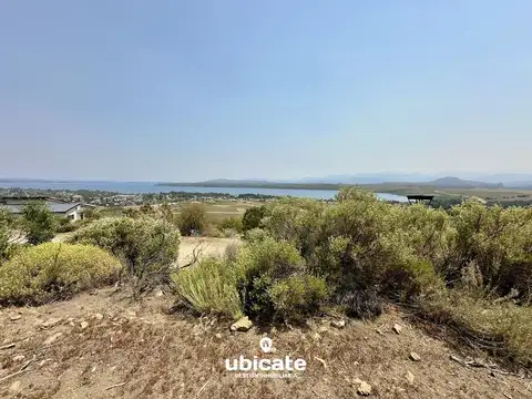 Terreno en Venta en Barrancas de Dina Huapi con Vista al lago