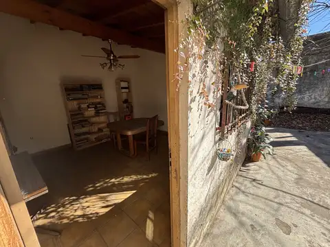Depto Tipo Casa en Venta en Remedios de Escalada, USD 65.000