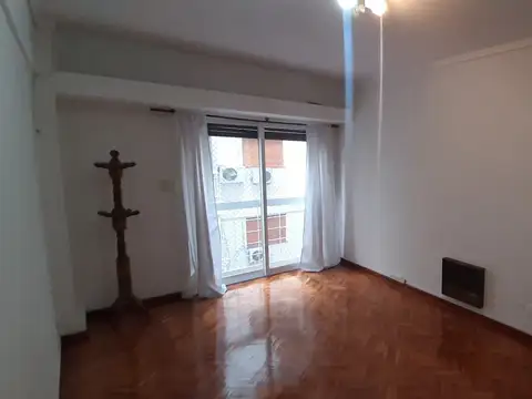 EXCELENTE Y COMODO DEPARTAMENTO EN ALQUILER  2 AMB A METROS AV RIVADAVIA CARABOBO SUBTE