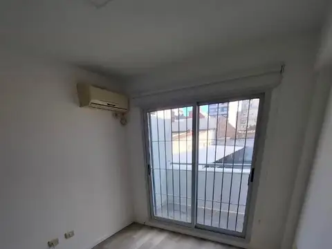 Departamento de 2 dormitorios con cochera en Barrio Abasto