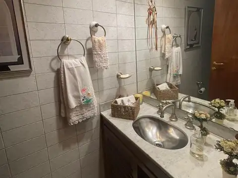 Excelente Casa 5 Amb - 235 m² Cub. s/Lote 506 m² - SOLO USO COMERCIAL/PROFESIONAL - S.Justo (Ctro)