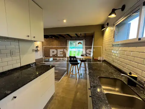 Departamento 4 ambientes con 2 baños