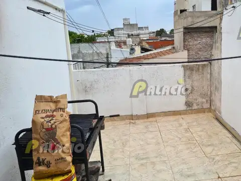 Depto 3 amb con BALCÓN y PATIO en Villa Libertad
