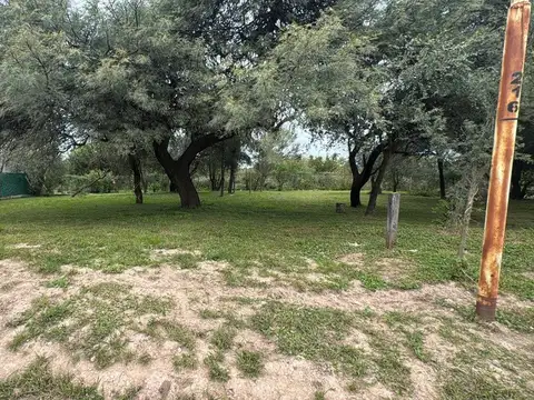 Terreno en Venta en Villa Catalina, USD 25.000
