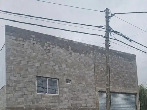 Galpón en alquiler - Ricardo Rojas zona industrial