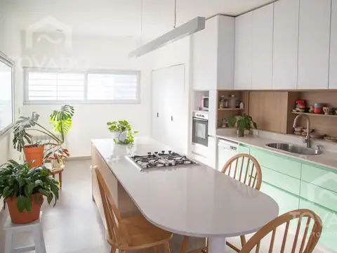 Casa 5 ambientes con 3 baños